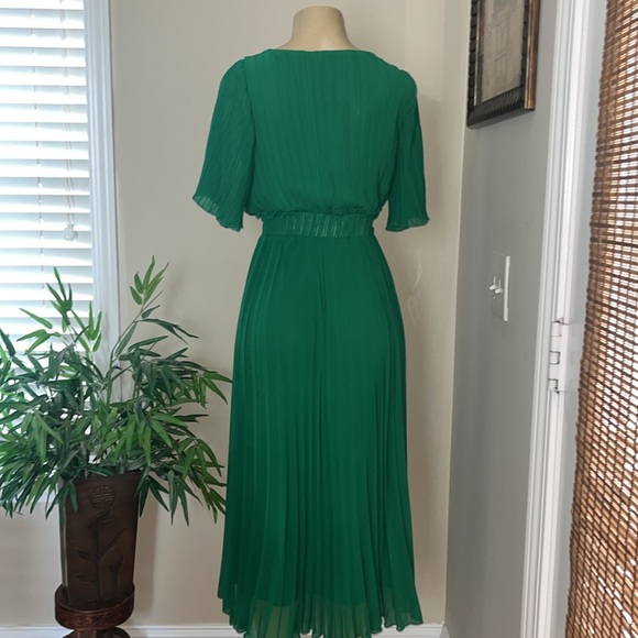 ZARA NWT Pleated Midi Dress in Green Size XS - Picture 9 of 13